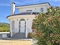 Superbe villa individuelle avec piscine à Pinoso in Spanish Fincas