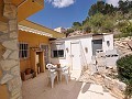 Maison en partie troglodyte modernisée dans les montagnes in Spanish Fincas