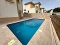 Unglaubliche Villa mit 3 Schlafzimmern und 2 Bädern in El Reloj Fortuna mit privatem Pool in Spanish Fincas