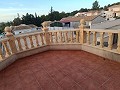 Increíble Villa de 3 Dormitorios y 2 Baños en El Reloj Fortuna con Piscina Privada in Spanish Fincas