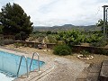 Villa à pied de la ville avec piscine in Spanish Fincas