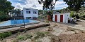 Gehen Sie in die Stadt Villa mit Pool in Spanish Fincas