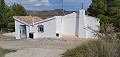 Villa à pied de la ville avec piscine in Spanish Fincas