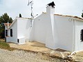 Villa à pied de la ville avec piscine in Spanish Fincas