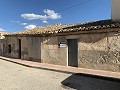 Maison de ville à réformer avec jardin in Spanish Fincas