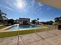 Superbe demeure avec piscine privée, terrain de sport et espace barbecue in Spanish Fincas