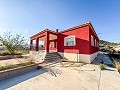 Encantadora Villa de 4 Dormitorios con Impresionantes Vistas Panorámicas in Spanish Fincas