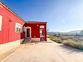 Encantadora Villa de 4 Dormitorios con Impresionantes Vistas Panorámicas in Spanish Fincas